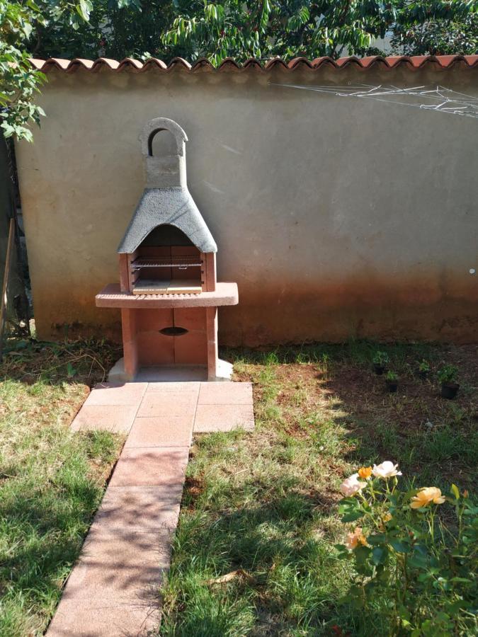 Apartmani Zlatko Póla Kültér fotó