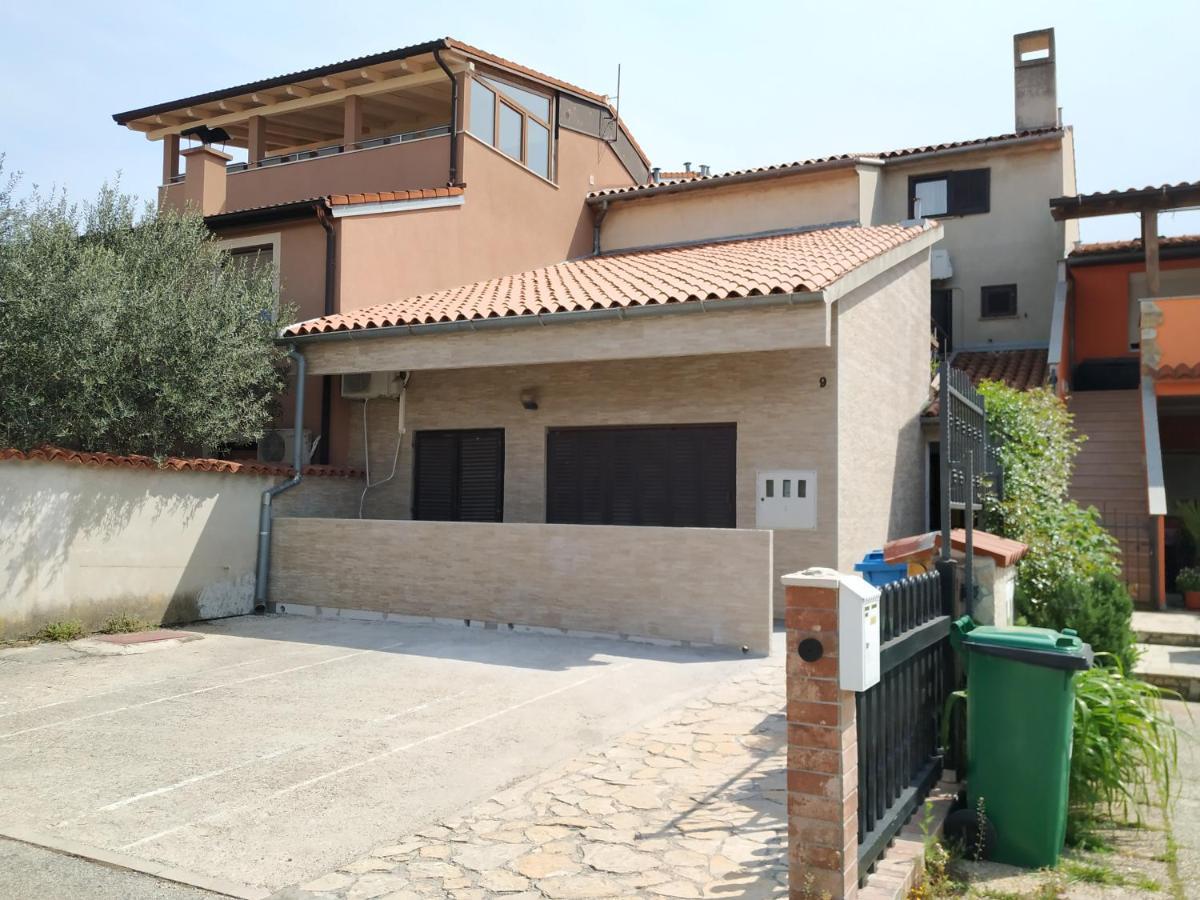 Apartmani Zlatko Póla Kültér fotó