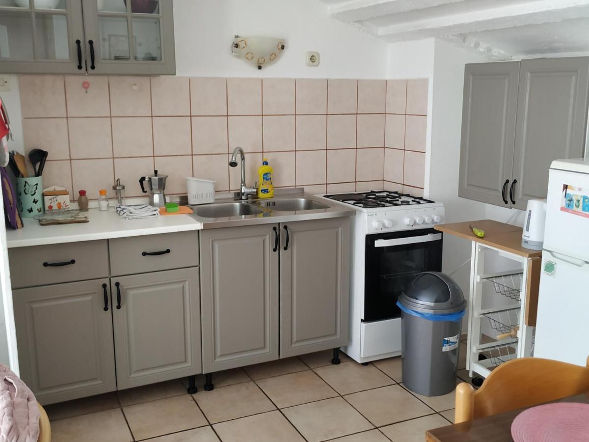 Apartmani Zlatko Póla Kültér fotó