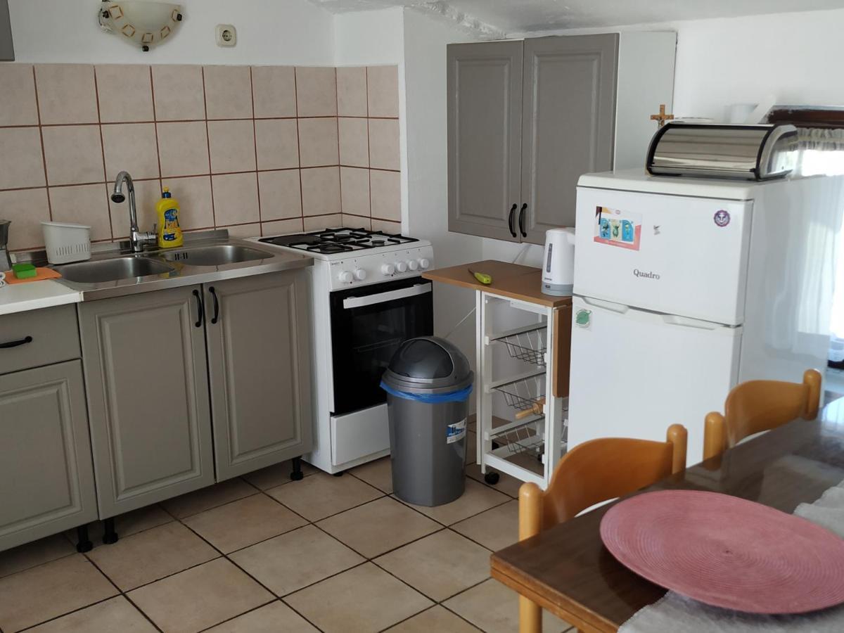 Apartmani Zlatko Póla Kültér fotó