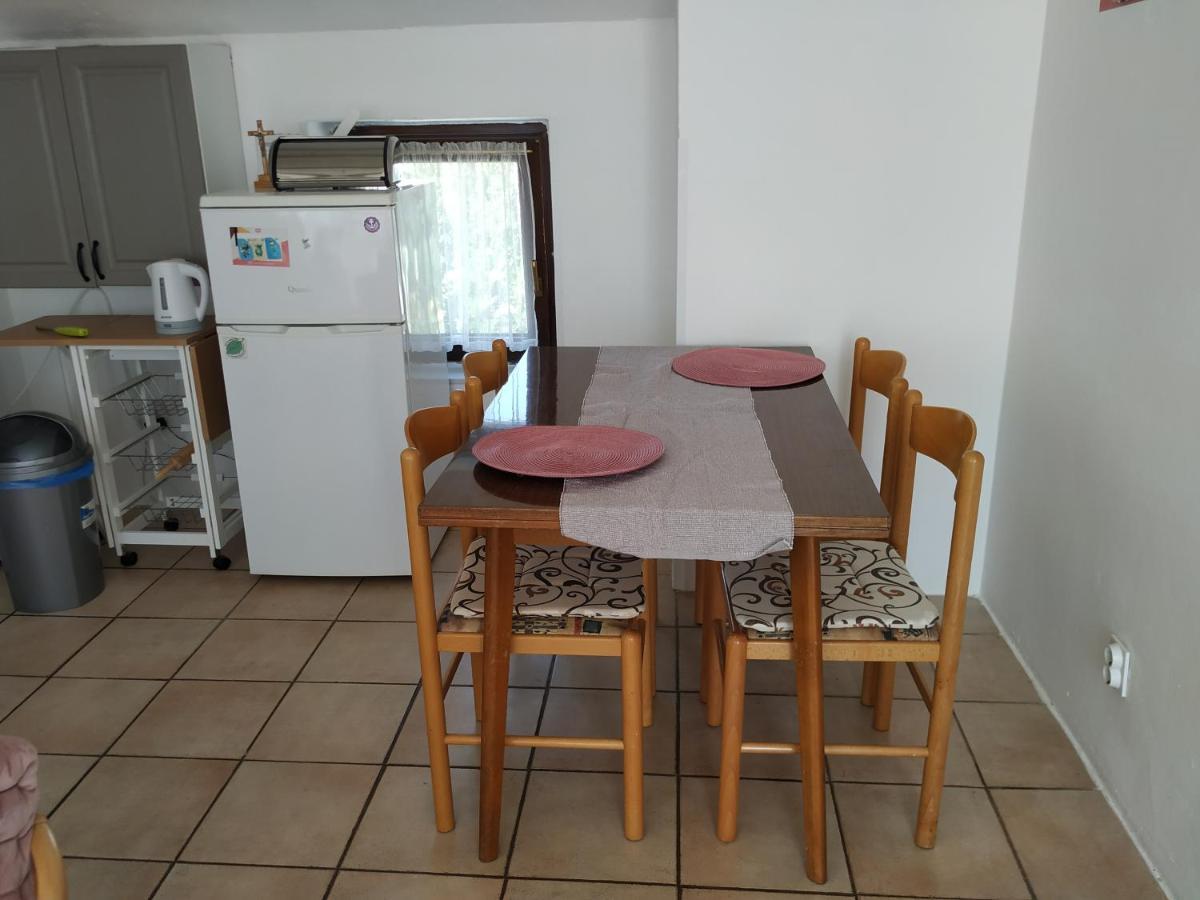 Apartmani Zlatko Póla Kültér fotó
